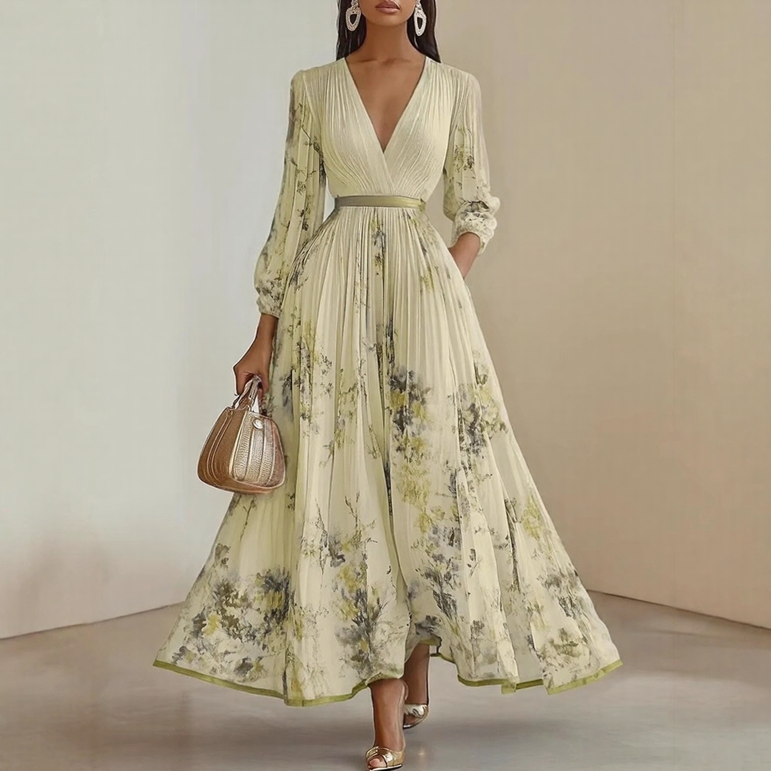 Judith | Elegant Pleated Maxi Dress