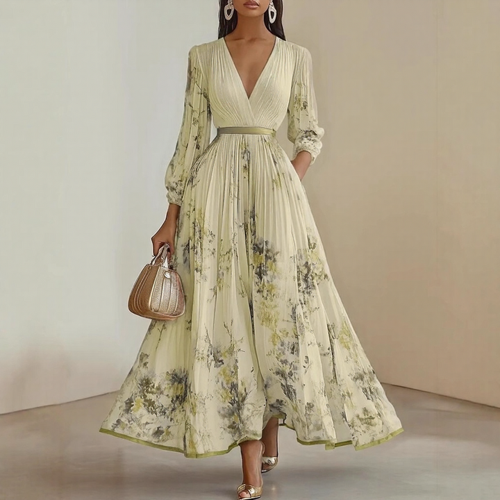Judith | Elegant Pleated Maxi Dress